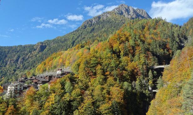 Lieu Secret Dans Les Alpes Suisses Villa Le Tretien Kültér fotó